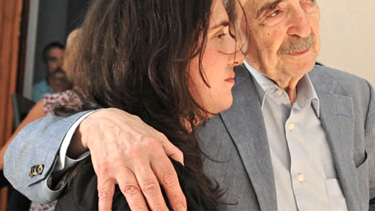 Juan Gelman y su nieta María Macarena Gelman